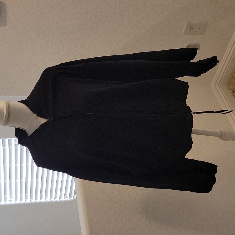 Norisol Ferrari sure thing womens M/L black coat, wide sleeves.